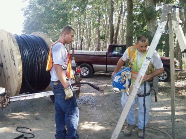 outcabling001.jpg